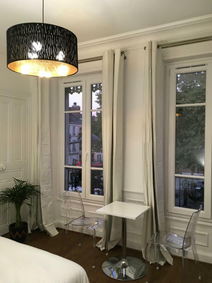Anna's Apartment *